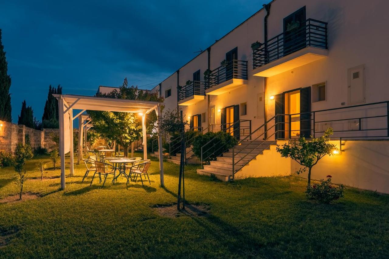 Tenuta Giardini Nuovi Novoli Exterior photo
