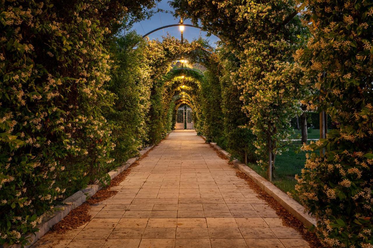 Tenuta Giardini Nuovi Novoli Exterior photo